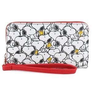 Snoopy Print Wristlet Wallet